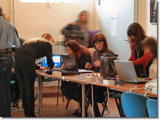 Clicca per scorrere le foto originali ingrandite