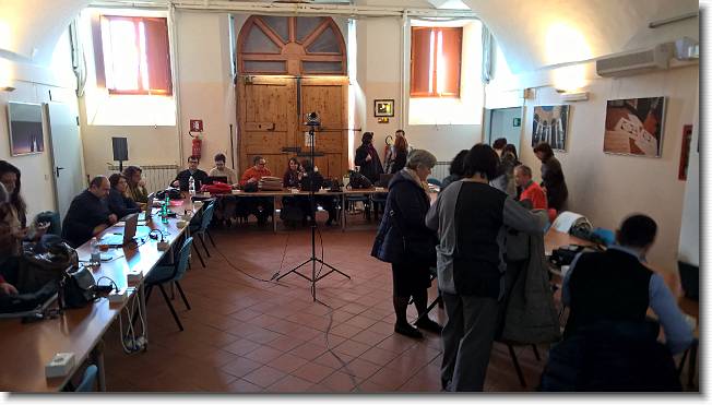 Clicca per scorrere le foto originali ingrandite