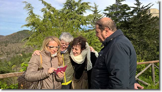 Clicca per scorrere le foto originali ingrandite