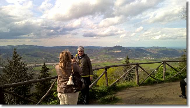 Clicca per scorrere le foto originali ingrandite