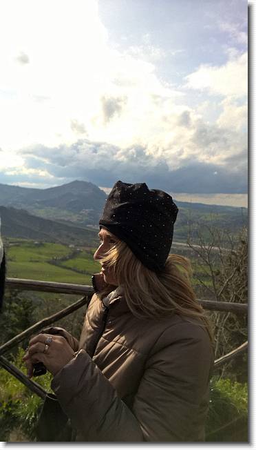 Clicca per scorrere le foto originali ingrandite