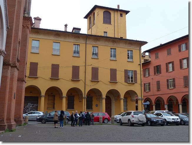 Clicca per scorrere le foto originali ingrandite
