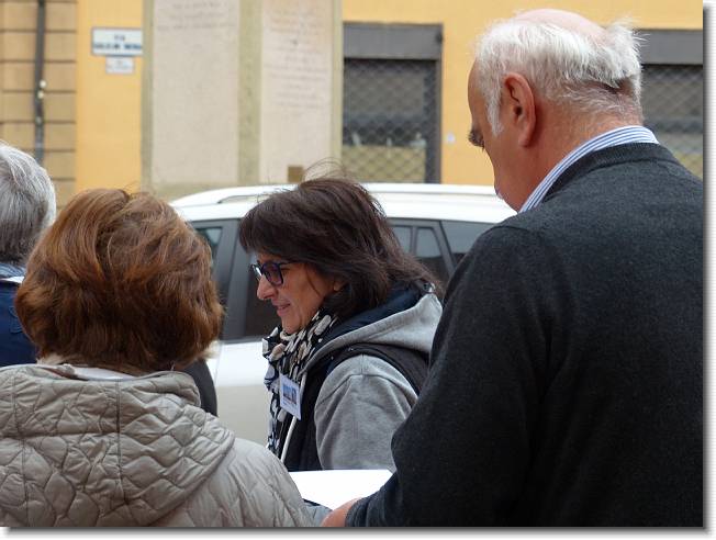 Clicca per scorrere le foto originali ingrandite
