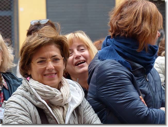 Clicca per scorrere le foto originali ingrandite