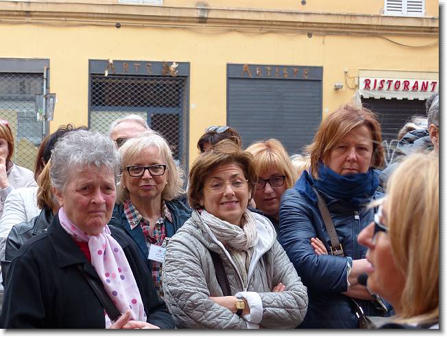 Clicca per scorrere le foto originali ingrandite