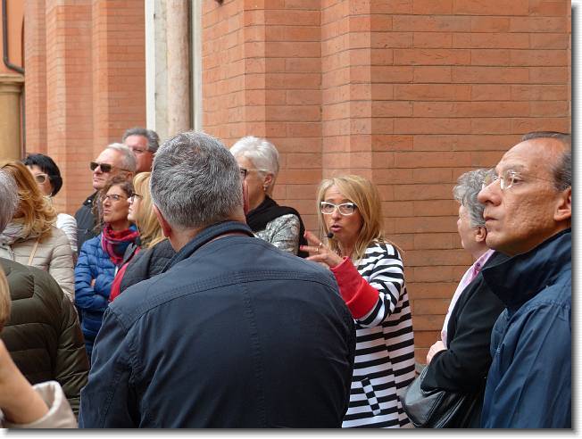 Clicca per scorrere le foto originali ingrandite
