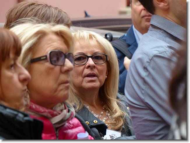 Clicca per scorrere le foto originali ingrandite