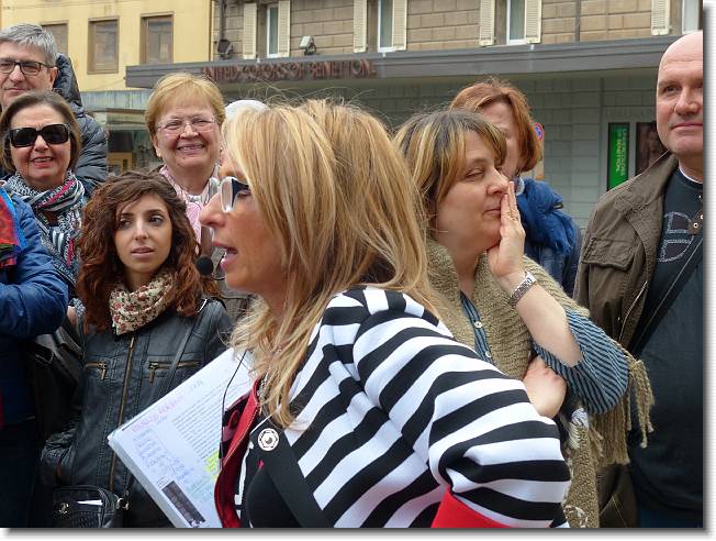 Clicca per scorrere le foto originali ingrandite