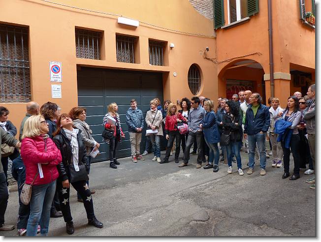 Clicca per scorrere le foto originali ingrandite