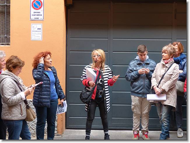 Clicca per scorrere le foto originali ingrandite