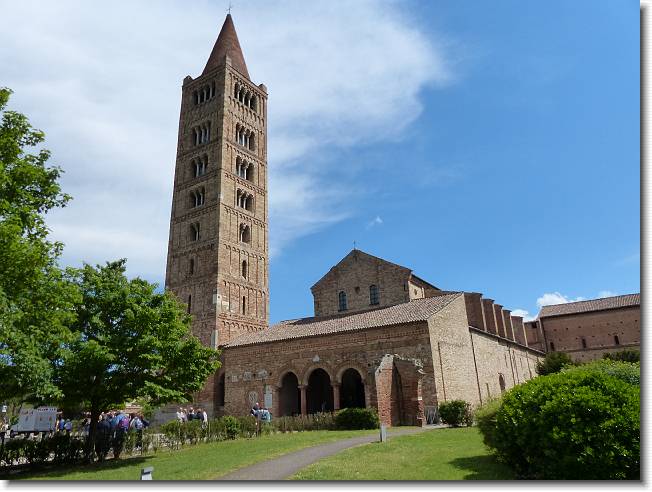 Clicca per scorrere le foto originali ingrandite