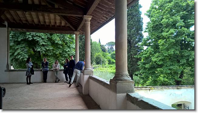 Clicca per scorrere le foto originali ingrandite