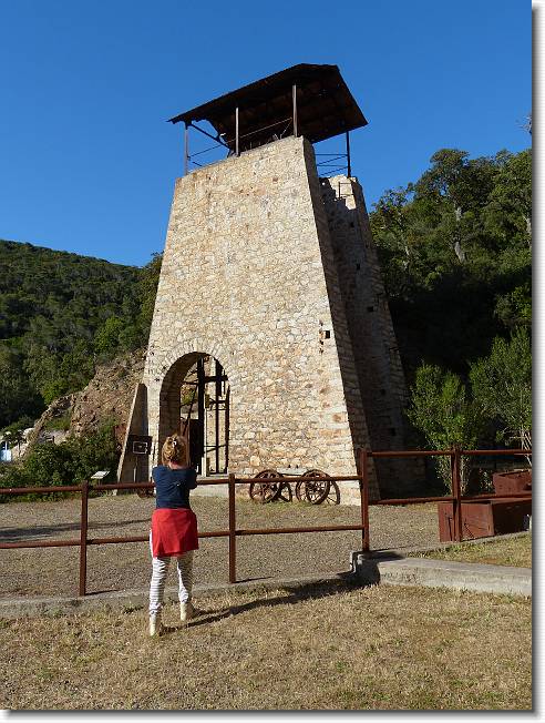 Clicca per scorrere le foto originali ingrandite