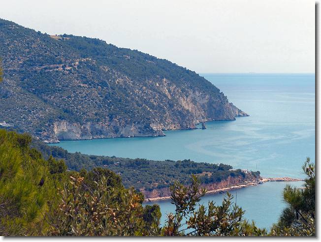 Clicca per scorrere le foto originali ingrandite
