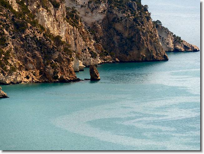 Clicca per scorrere le foto originali ingrandite