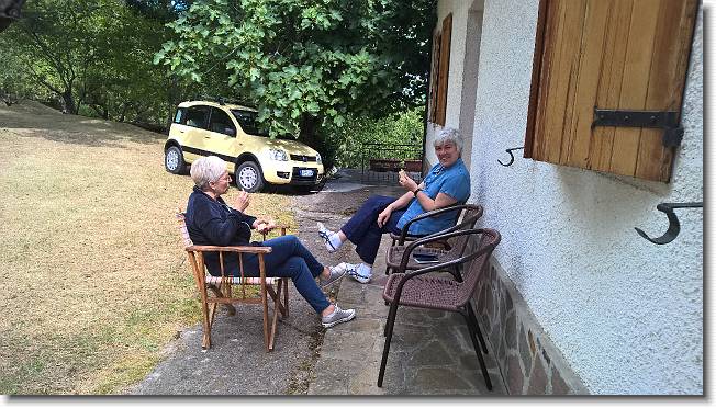 Clicca per scorrere le foto originali ingrandite
