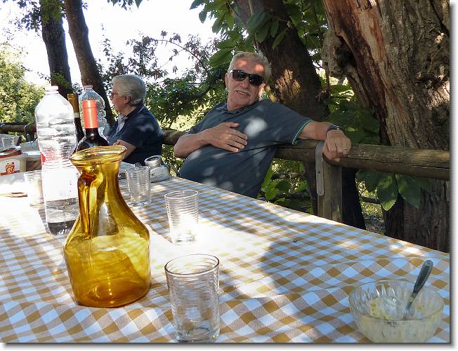 Clicca per scorrere le foto originali ingrandite