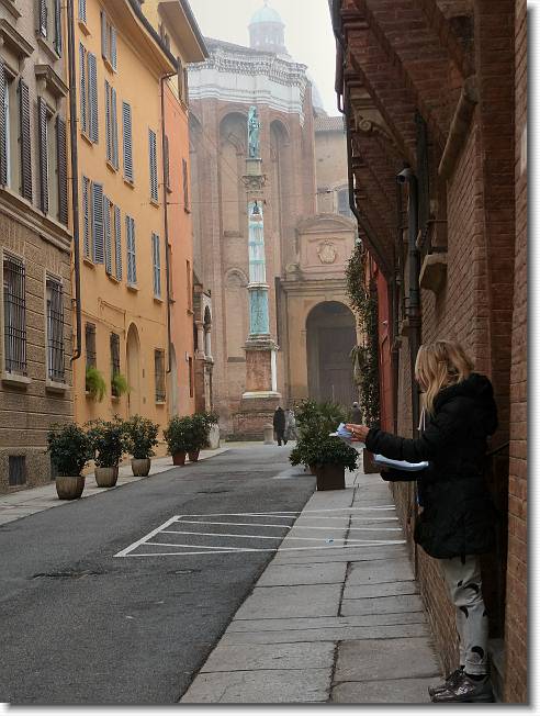 Clicca per scorrere le foto originali ingrandite