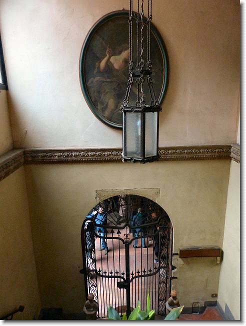 Clicca per scorrere le foto originali ingrandite