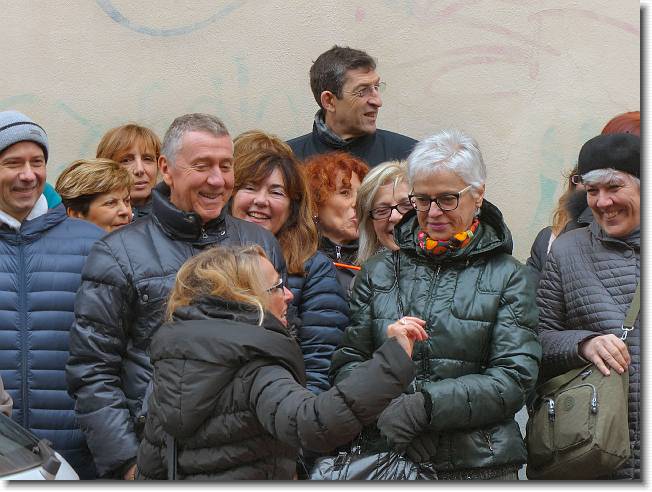 Clicca per scorrere le foto originali ingrandite
