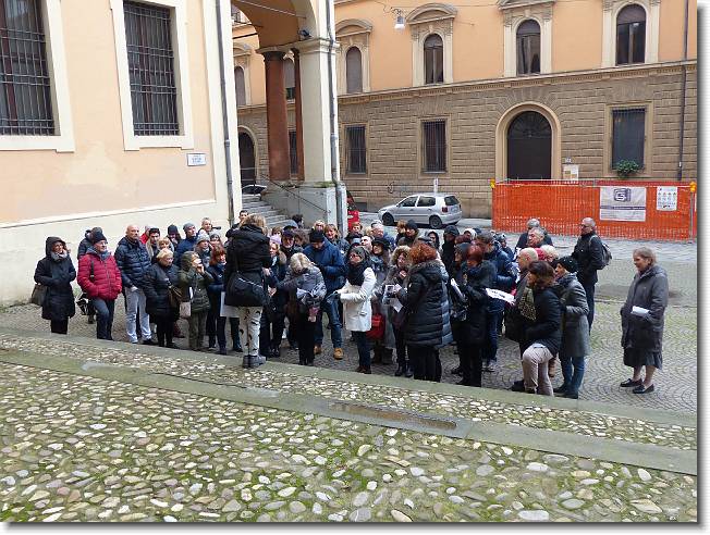 Clicca per scorrere le foto originali ingrandite