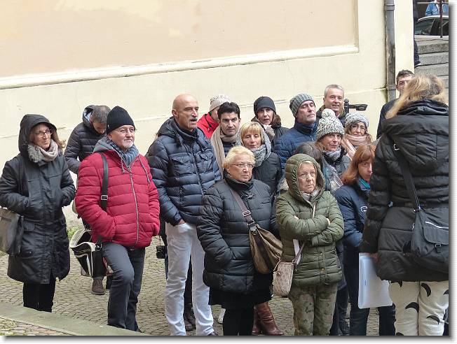 Clicca per scorrere le foto originali ingrandite