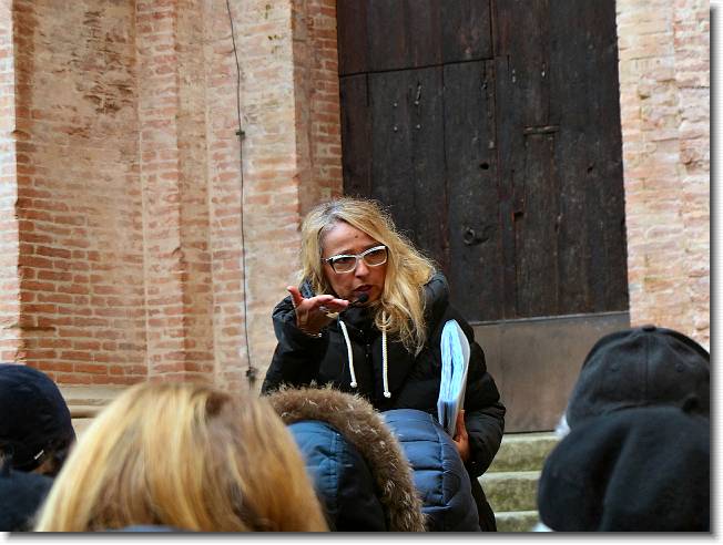 Clicca per scorrere le foto originali ingrandite