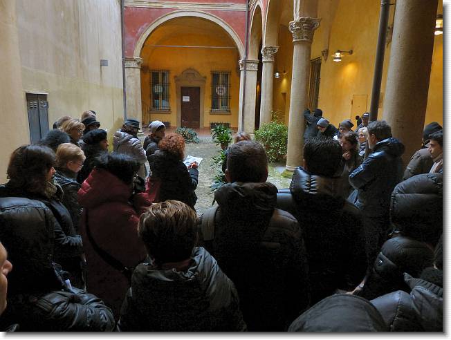 Clicca per scorrere le foto originali ingrandite