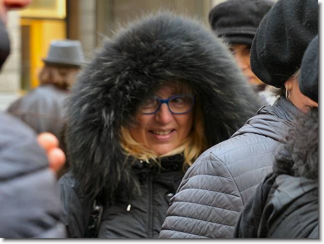 Clicca per scorrere le foto originali ingrandite