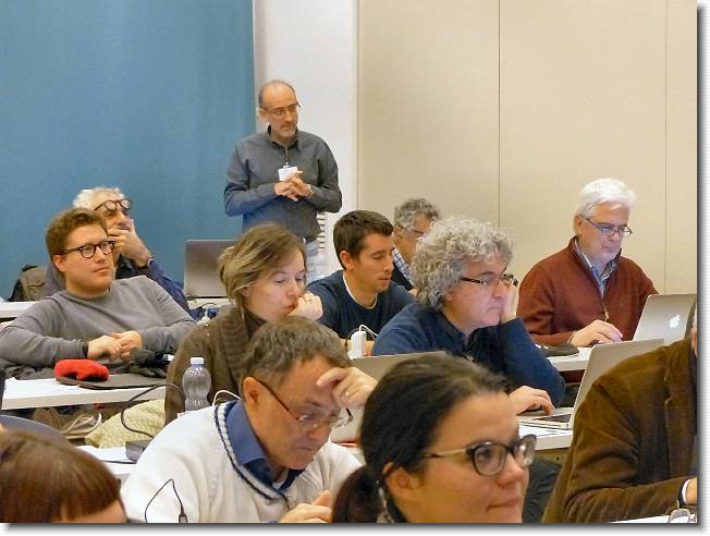 Clicca per scorrere le foto originali ingrandite
