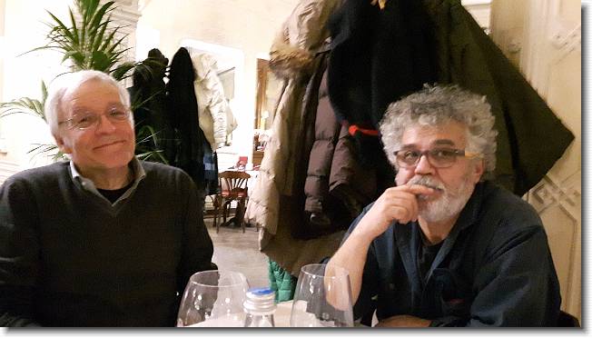 Clicca per scorrere le foto originali ingrandite