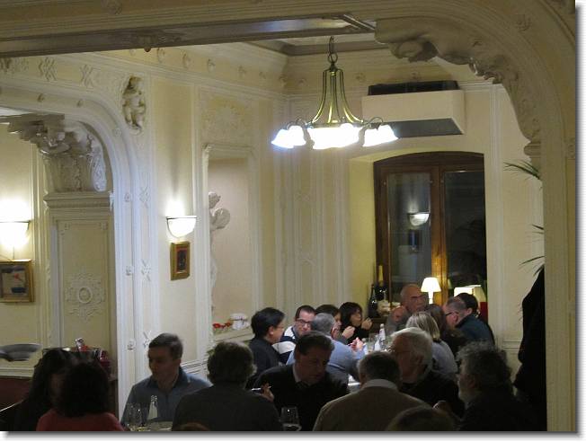 Clicca per scorrere le foto originali ingrandite