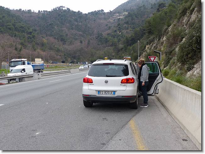 Clicca per scorrere le foto originali ingrandite