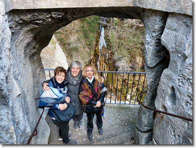 Clicca per scorrere le foto originali ingrandite