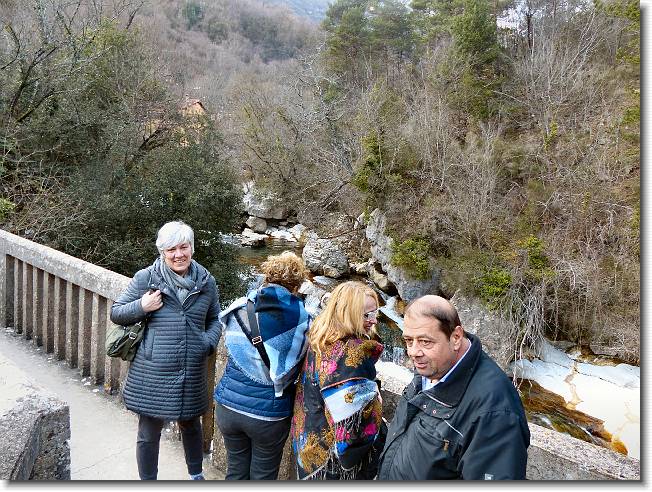 Clicca per scorrere le foto originali ingrandite