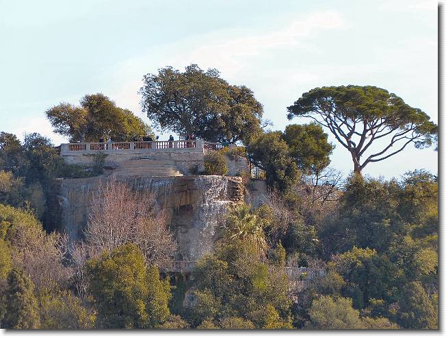 Clicca per scorrere le foto originali ingrandite