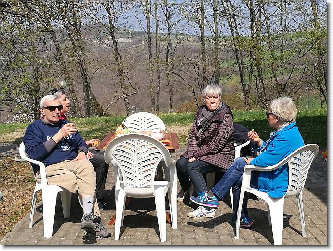 Clicca per scorrere le foto originali ingrandite