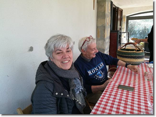 Clicca per scorrere le foto originali ingrandite