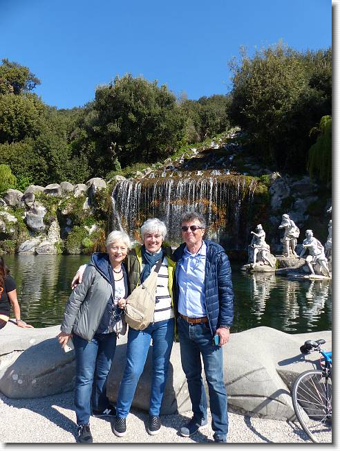 Clicca per scorrere le foto originali ingrandite