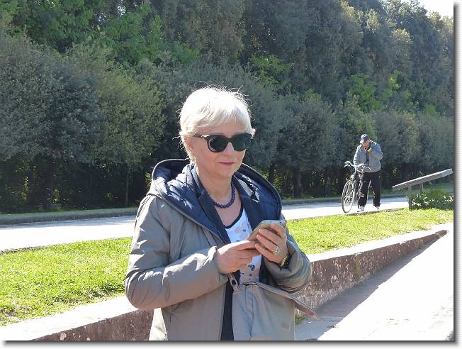 Clicca per scorrere le foto originali ingrandite