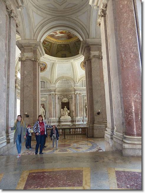 Clicca per scorrere le foto originali ingrandite
