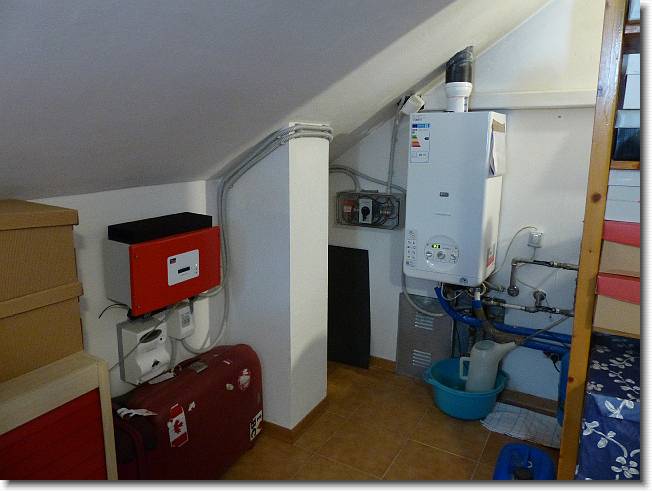 Clicca per scorrere le foto originali ingrandite