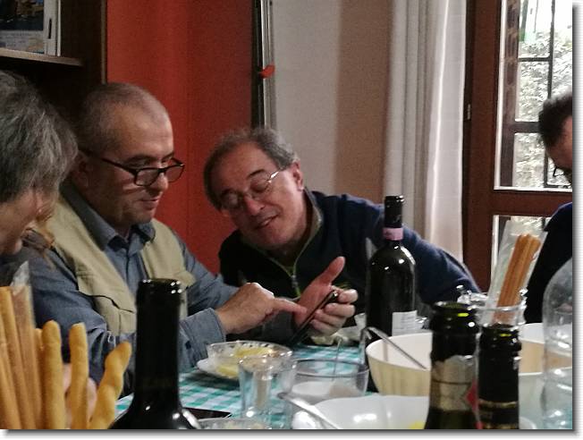 Clicca per scorrere le foto originali ingrandite