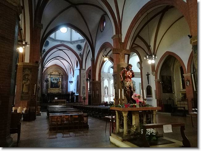 Clicca per scorrere le foto originali ingrandite