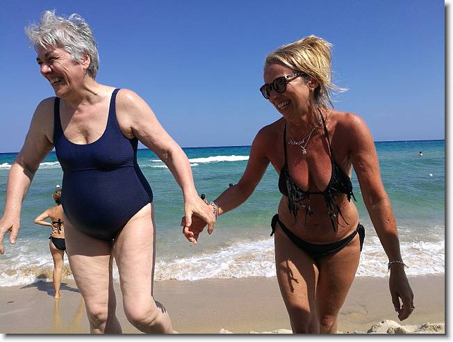 Clicca per scorrere le foto originali ingrandite