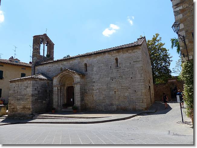 Clicca per scorrere le foto originali ingrandite