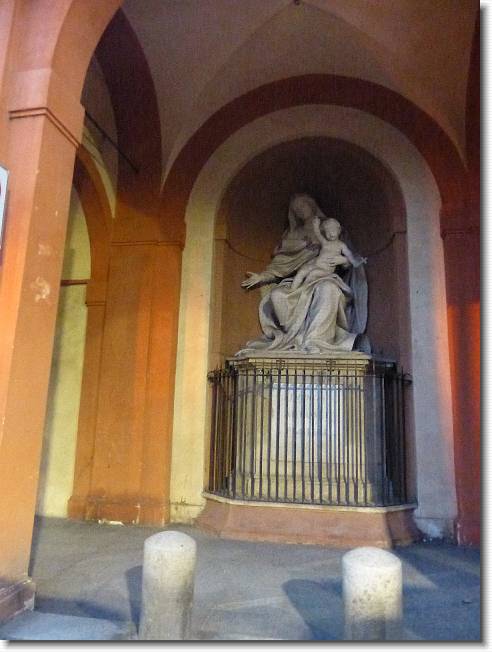 Clicca per scorrere le foto originali ingrandite