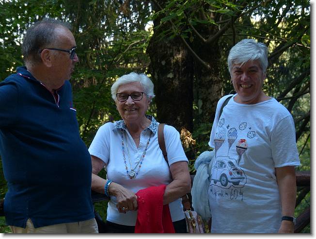 Clicca per scorrere le foto originali ingrandite
