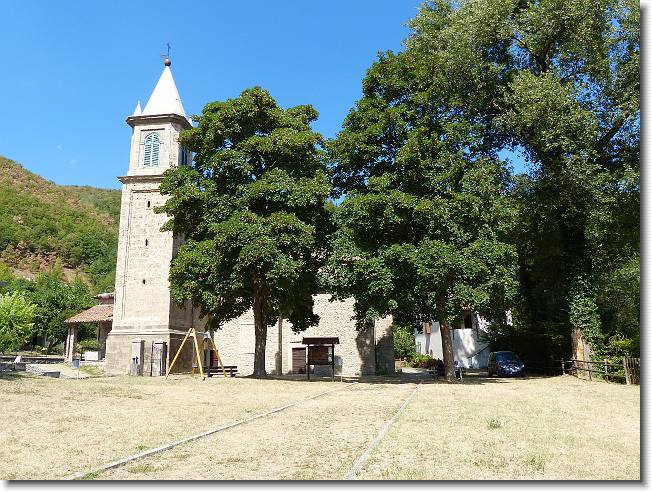 Clicca per scorrere le foto originali ingrandite