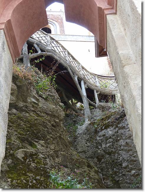 Clicca per scorrere le foto originali ingrandite